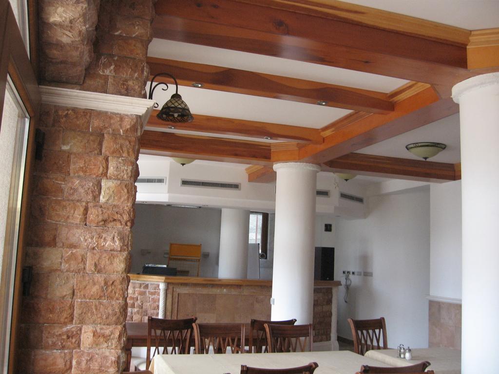 Apartments And Rooms Levantin Inn Светі-Стефан Екстер'єр фото