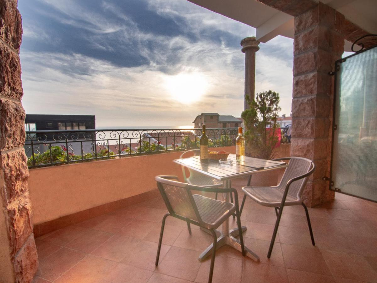 Apartments And Rooms Levantin Inn Светі-Стефан Екстер'єр фото
