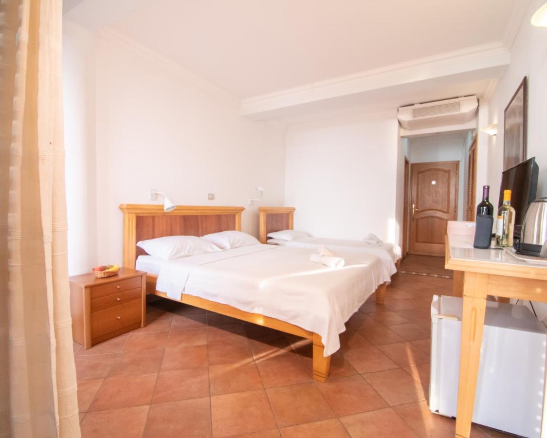 Apartments And Rooms Levantin Inn Светі-Стефан Екстер'єр фото