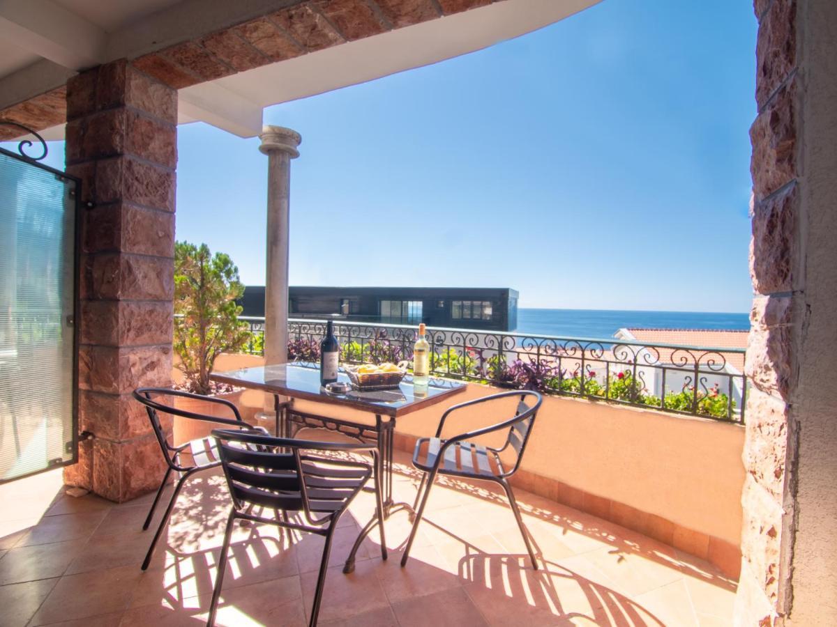 Apartments And Rooms Levantin Inn Светі-Стефан Екстер'єр фото