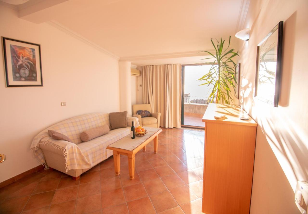 Apartments And Rooms Levantin Inn Светі-Стефан Екстер'єр фото