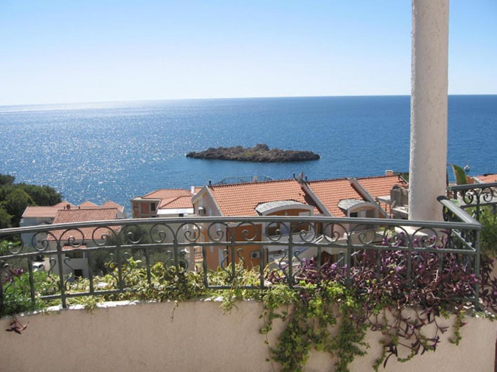 Apartments And Rooms Levantin Inn Светі-Стефан Номер фото