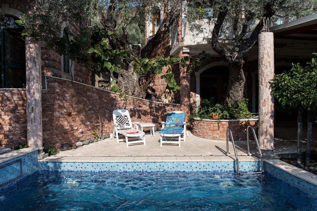 Apartments And Rooms Levantin Inn Светі-Стефан Екстер'єр фото