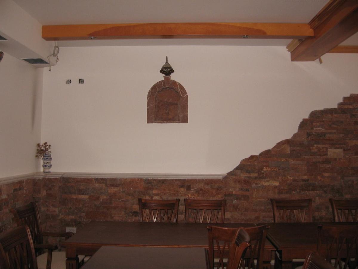 Apartments And Rooms Levantin Inn Светі-Стефан Екстер'єр фото