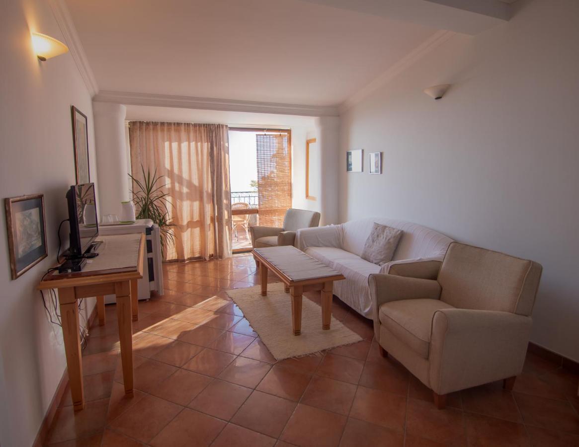 Apartments And Rooms Levantin Inn Светі-Стефан Екстер'єр фото