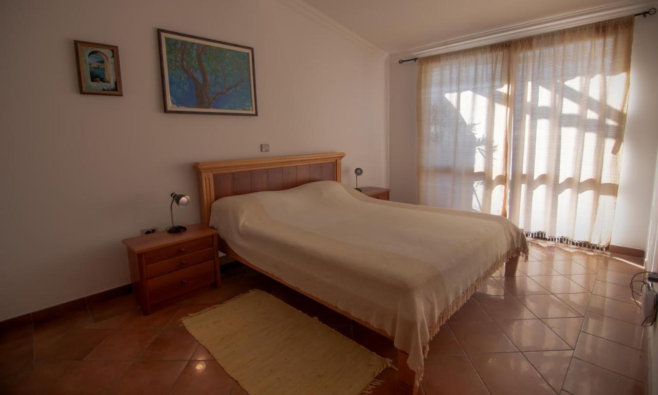 Apartments And Rooms Levantin Inn Светі-Стефан Екстер'єр фото